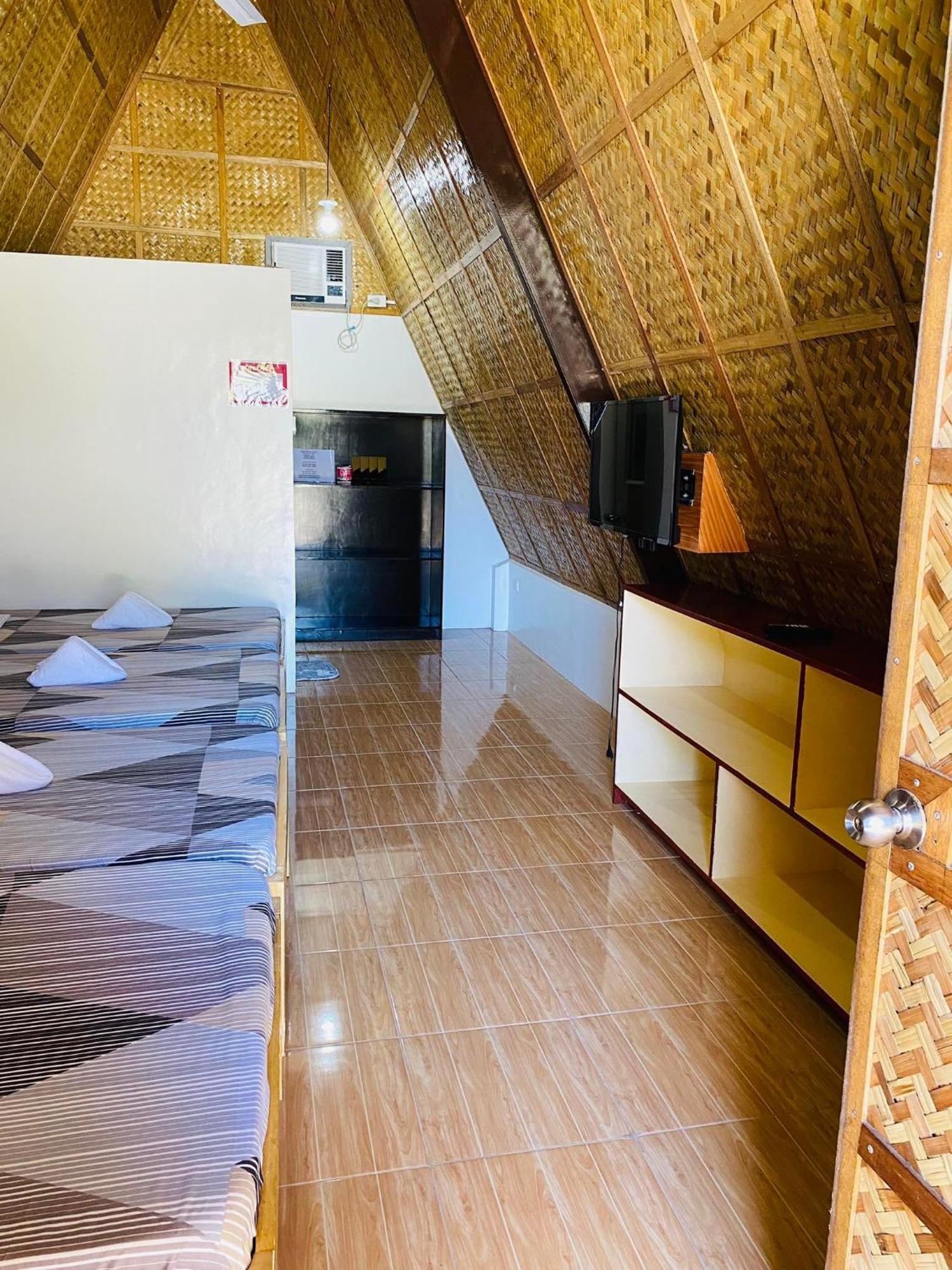 Casa Gracia'S Hotel And Restaurant Roxas  Bagian luar foto